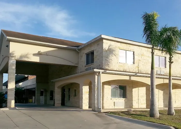 Best Hotels Near the Alamo, San Antonio