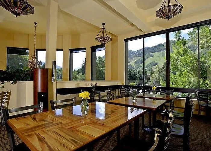 Top Hotels in Aspen for an Unforgettable Stay